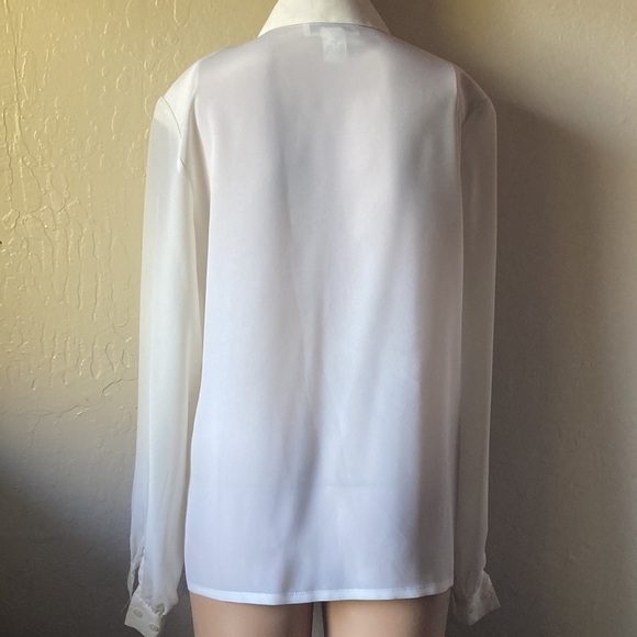 CHRISTIE & JILL WHITE PEARL SIZE 6 BUTTON DOWN SHIRT - Picture 5 of 6